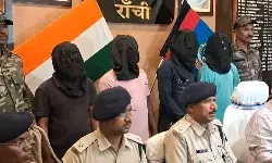 सीसीएल कर्मी से लेवी मांगने वाले चार भाकपा माओवादी हथियार समेत गिरफ्तार सीसीएल कर्मी से लेवी मांगने वाले चार भाकपा माओवादी हथियार समेत गिरफ्तार