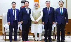 दक्षिण कोरिया के विशेष राजदूतों के एक प्रतिनिधिमंडल ने नई दिल्ली में प्रधानमंत्री नरेन्‍द्र मोदी से की भेंट