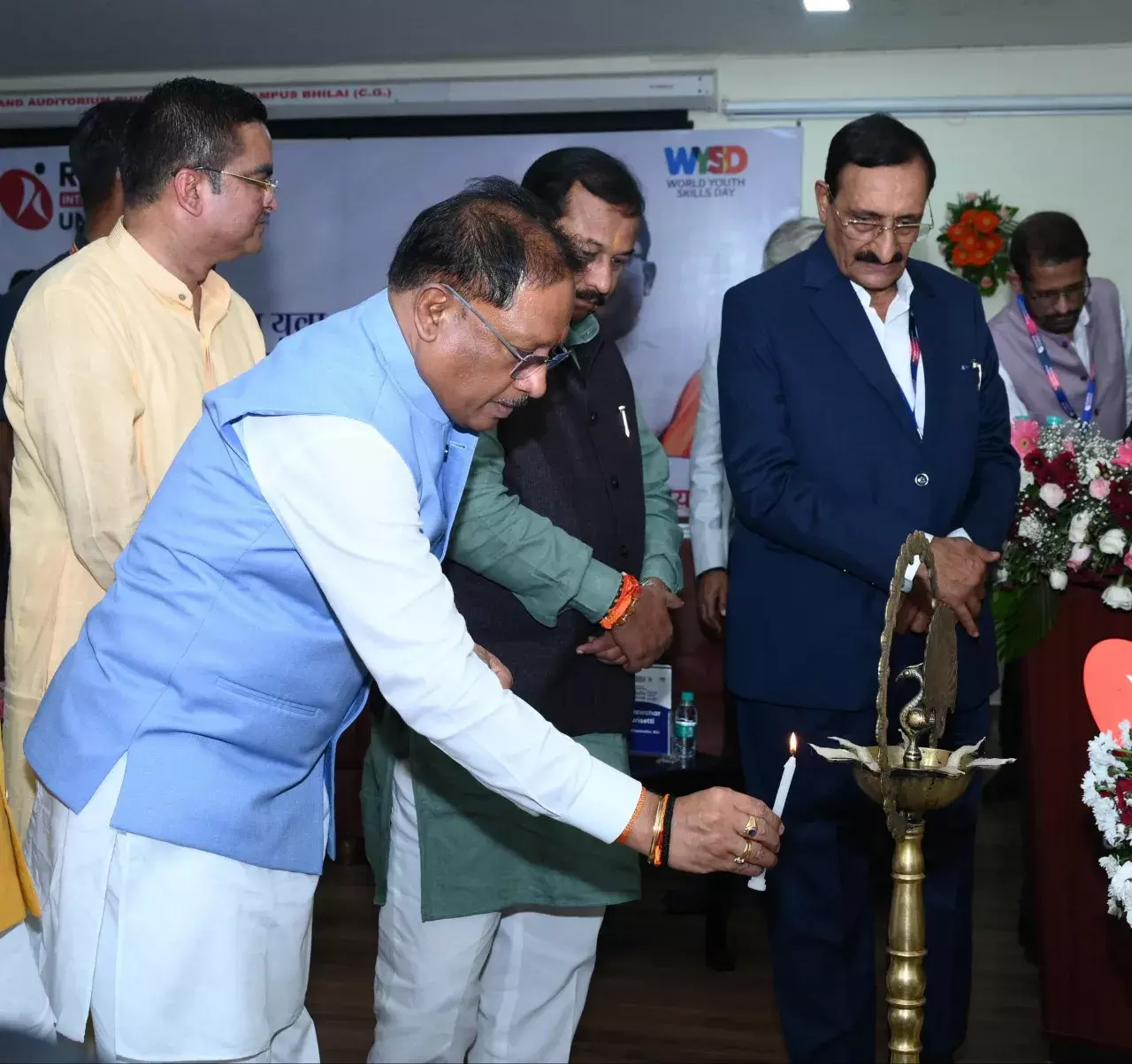 समाज के हर वर्ग की भागीदारी से ही बनेगा विकसित छत्तीसगढ़ : मुख्यमंत्री श्री साय समाज के हर वर्ग की भागीदारी से ही बनेगा विकसित छत्तीसगढ़ : मुख्यमंत्री श्री साय