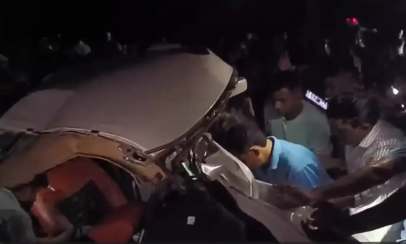 बीकानेर के श्रीडूंगरगढ़ में हुए भीषण सड़क हादसे में पांच की मौत चार की हालत गंभीर... बीकानेर के श्रीडूंगरगढ़ में हुए भीषण सड़क हादसे में पांच की मौत चार की हालत गंभीर...