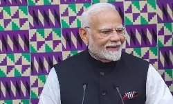 PM Modi Arrives in UK to Strengthen Bilateral Ties; Free Trade Agreement on the Agenda PM Modi Arrives in UK to Strengthen Bilateral Ties; Free Trade Agreement on the Agenda