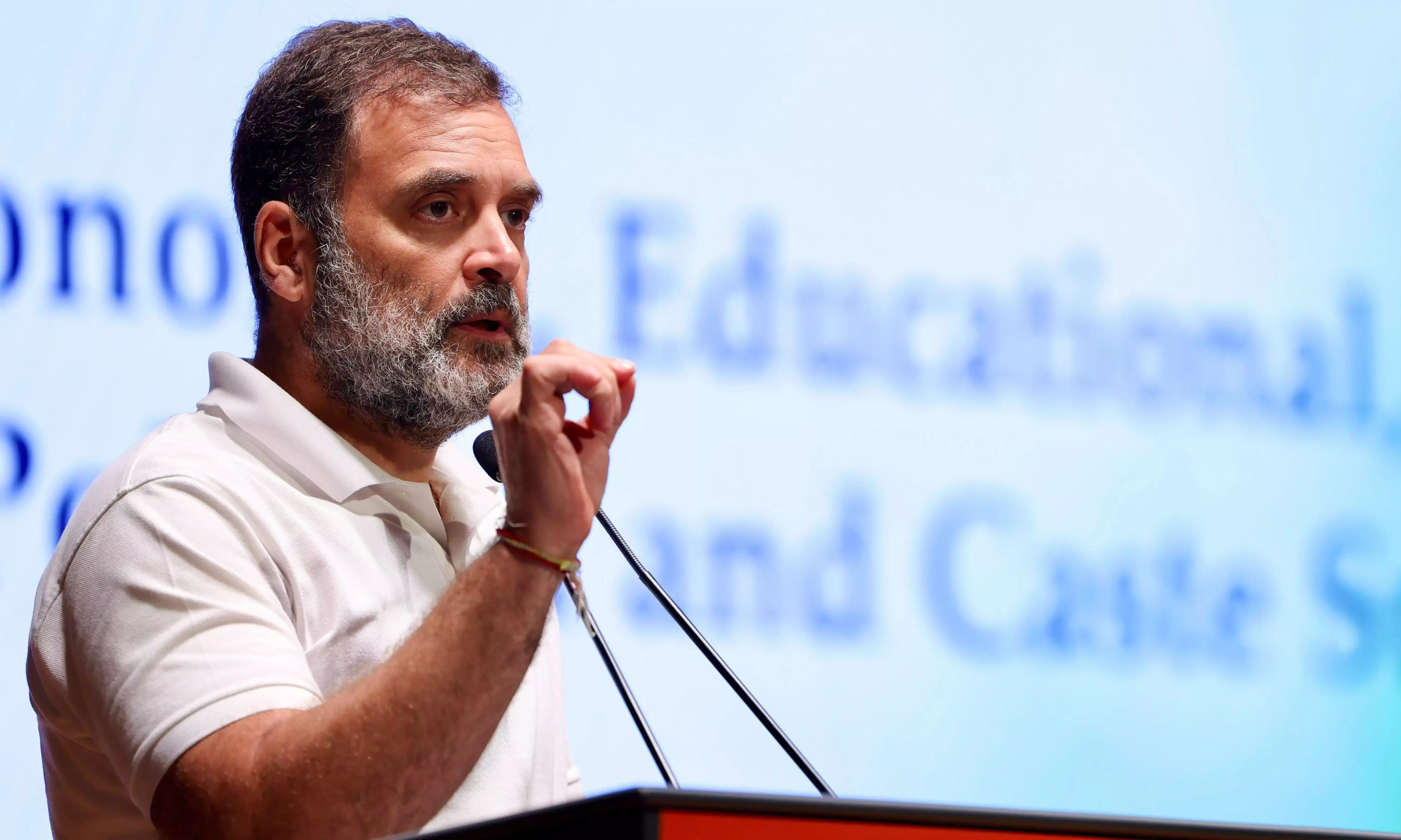 वीर सावरकर अपमान केस: राहुल गांधी की याचिका पर SC में सुनवाई वीर सावरकर अपमान केस: राहुल गांधी की याचिका पर SC में सुनवाई