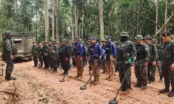 Thai-Cambodia Border Clash Kills 16, Escalates