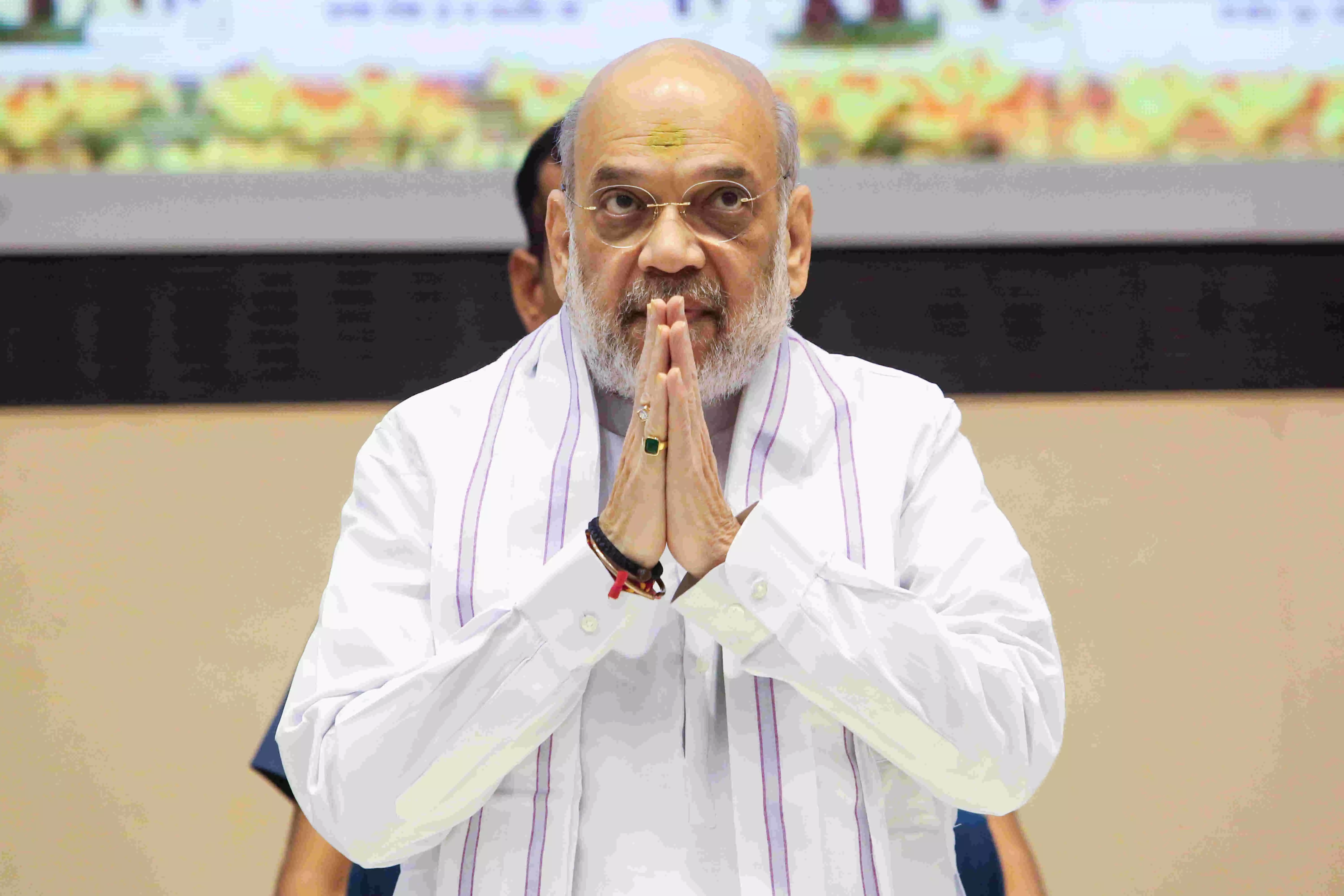 गृह मंत्री ने की एलजी मनोज सिन्हा और सीएम अब्दुला से फोन पर की बात