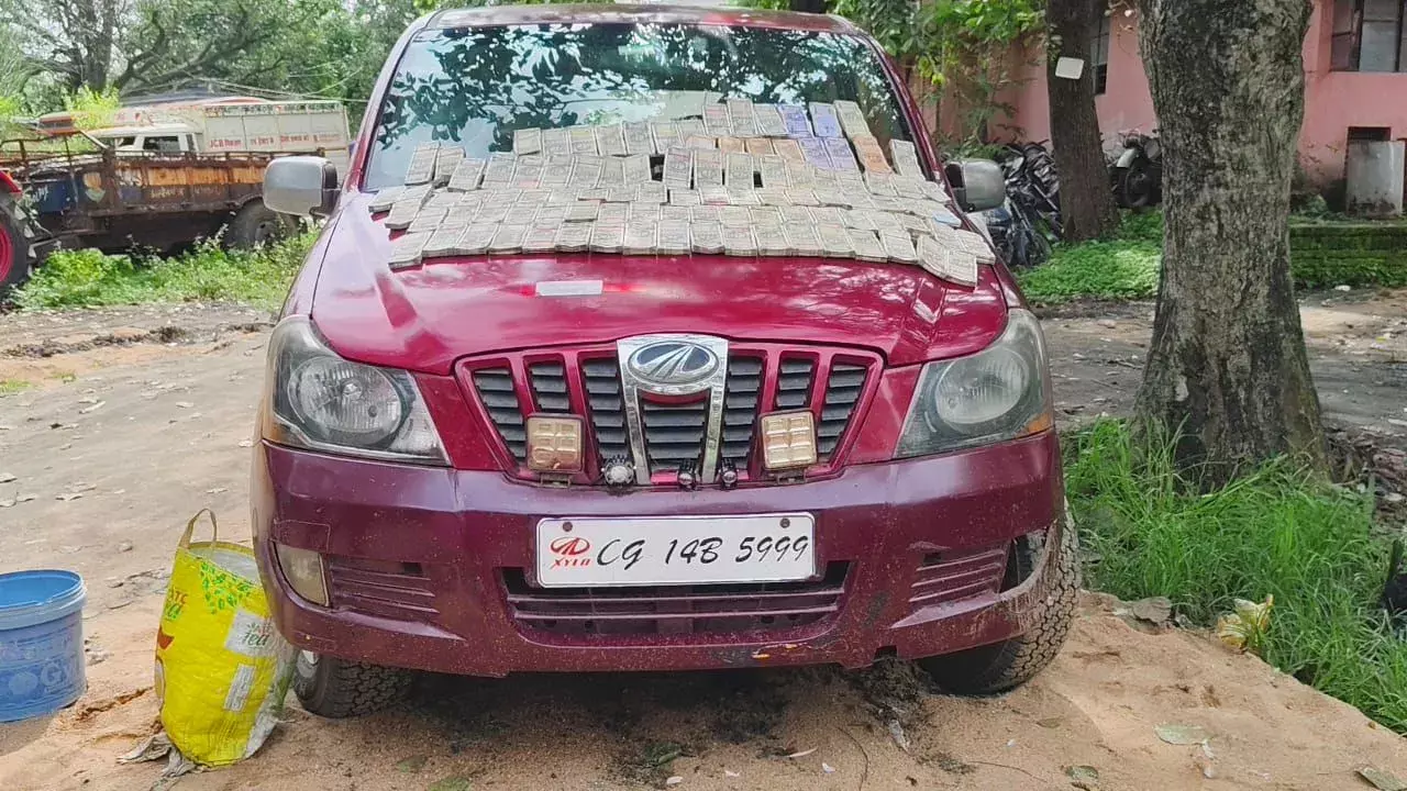 рд╕рдВрджрд┐рдЧреНрдз рдХрд╛рд░ рд╕реЗ 46 рд▓рд╛рдЦ рд░реБрдкрдП рдмрд░рд╛рдордж рд╕рдВрджрд┐рдЧреНрдз рдХрд╛рд░ рд╕реЗ 46 рд▓рд╛рдЦ рд░реБрдкрдП рдмрд░рд╛рдордж