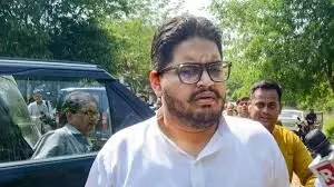 गाजीपुरः फर्जी दस्तावेज मामले में उमर अंसारी की जमानत याचिका खारिज, जेल में रहेंगा मुख्तार का बेटा गाजीपुरः फर्जी दस्तावेज मामले में उमर अंसारी की जमानत याचिका खारिज, जेल में रहेंगा मुख्तार का बेटा