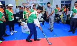 शिवहर पहुँची हॉकी एशिया कप 2025 ट्रॉफी, लोगों ने किया भव्य स्वागत शिवहर पहुँची हॉकी एशिया कप 2025 ट्रॉफी, लोगों ने किया भव्य स्वागत