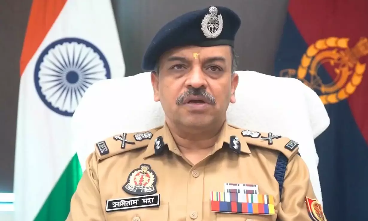 यूपी ATS ने फर्जी आधार कार्ड गिरोह का किया पर्दाफाश, 8 गिरफ्तार यूपी ATS ने फर्जी आधार कार्ड गिरोह का किया पर्दाफाश, 8 गिरफ्तार