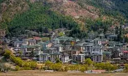 नेपाल और भूटान से भारत आने वालों के लिए पासपोर्ट या वीज़ा के बिना यात्रा सुविधा जारी रहेगी