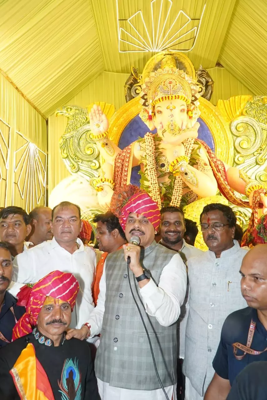 उज्जैन- मुख्यमंत्री डॉ यादव श्री गणेश उत्सव में सम्मिलित हुए उज्जैन- मुख्यमंत्री डॉ यादव श्री गणेश उत्सव में सम्मिलित हुए