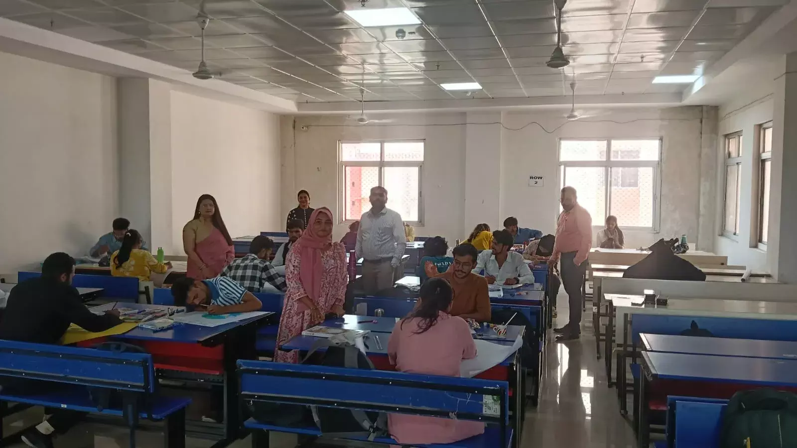 भाषा विश्वविद्यालय: राष्ट्रीय वन्यजीव दिवस पर विधि संकाय में पोस्टर प्रतियोगिता का आयोजन भाषा विश्वविद्यालय: राष्ट्रीय वन्यजीव दिवस पर विधि संकाय में पोस्टर प्रतियोगिता का आयोजन