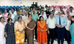 एक शाम विश्वविद्यालय के नाम सांस्कृतिक संध्या का  कानपुर विश्वविद्यालय में शुभारंभ