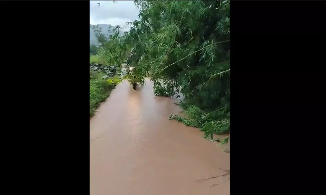 तेज बारिश का कहर: श्री नैना देवी के सभी मार्ग बंद