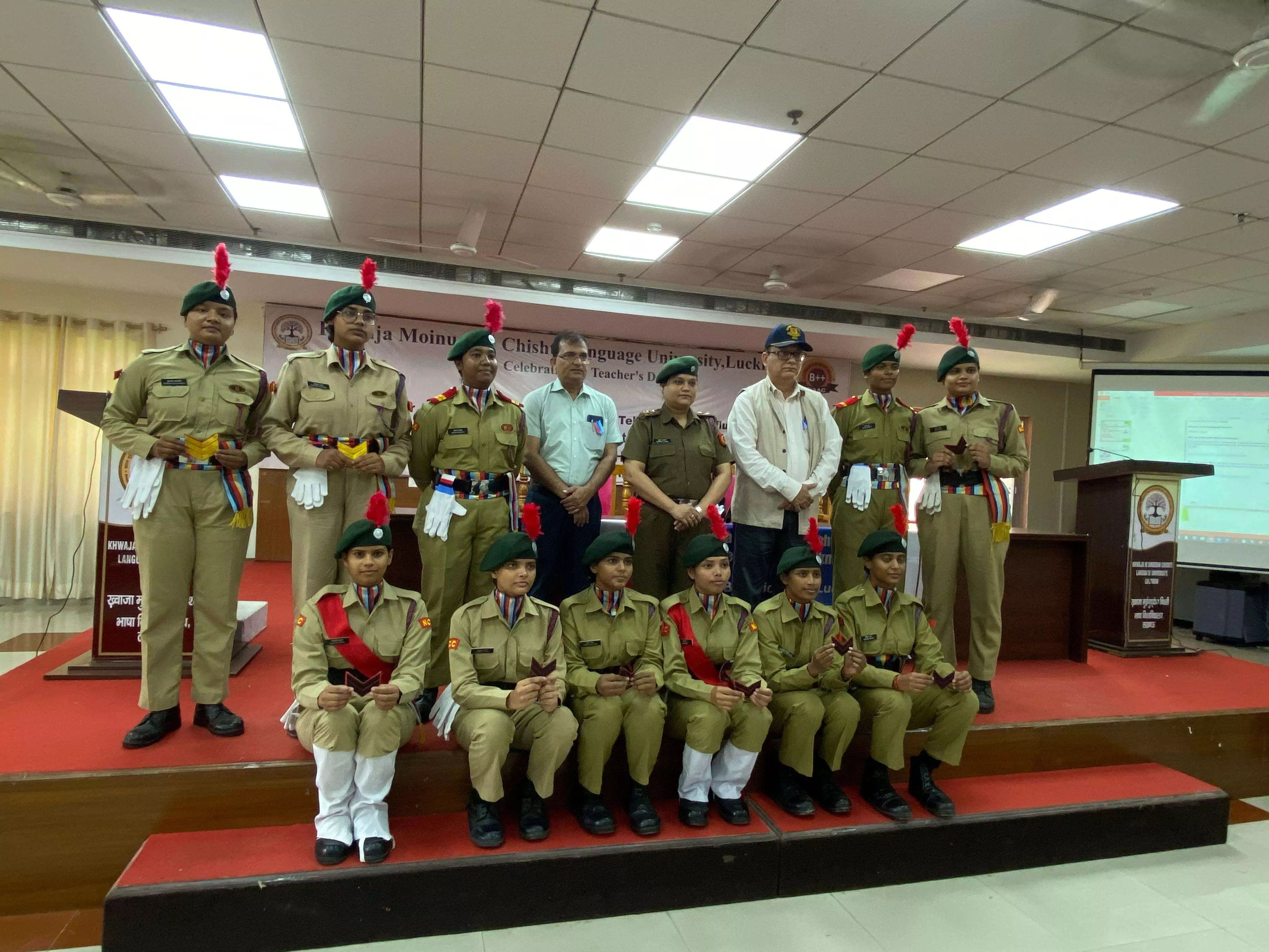 भाषा विश्वविद्यालय में एनसीसी रैंक समारोह सम्पन्न भाषा विश्वविद्यालय में एनसीसी रैंक समारोह सम्पन्न