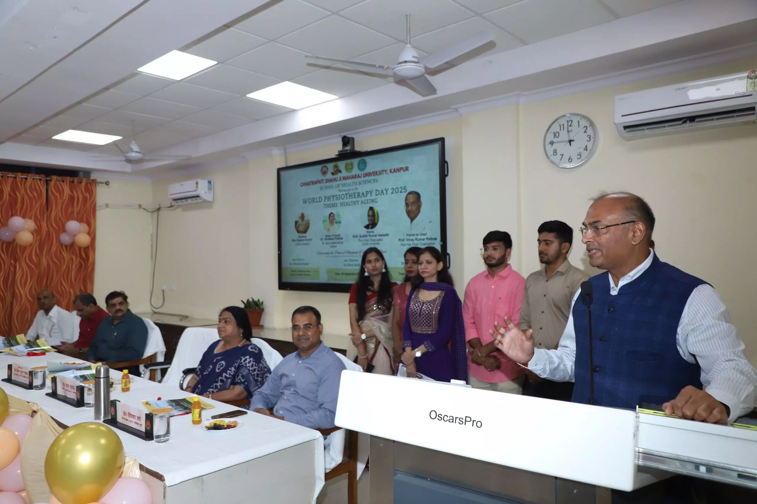 कानपुर विश्वविद्यालय में विश्व फिजियोथेरेपी दिवस धूमधाम से मनाया गया कानपुर विश्वविद्यालय में विश्व फिजियोथेरेपी दिवस धूमधाम से मनाया गया