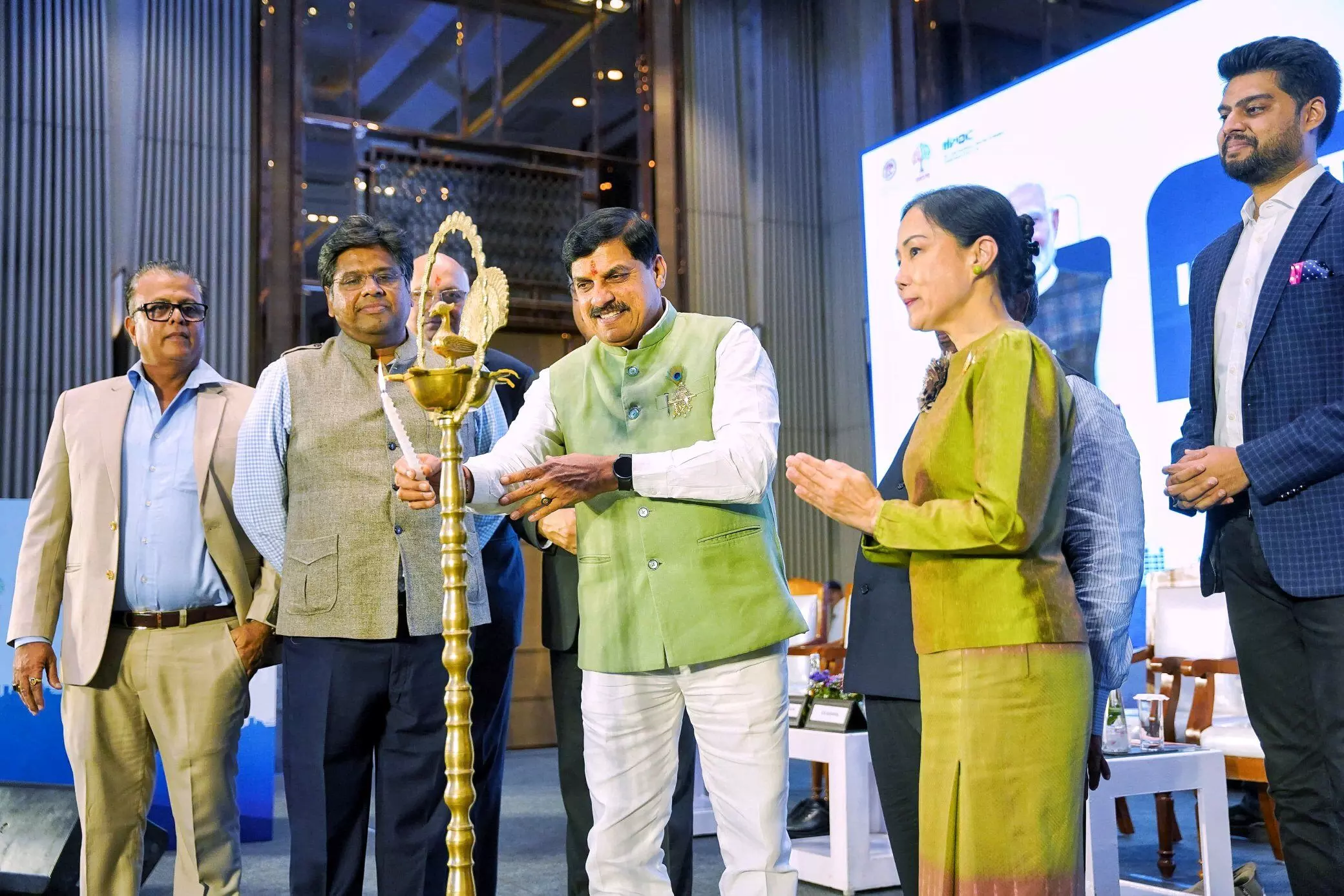 भोपाल- पीएम मित्रा पार्क से टेक्सटाइल सेक्टर में मध्यप्रदेश को मिलेगा नया आयाम : मुख्यमंत्री डॉ. यादव भोपाल- पीएम मित्रा पार्क से टेक्सटाइल सेक्टर में मध्यप्रदेश को मिलेगा नया आयाम : मुख्यमंत्री डॉ. यादव