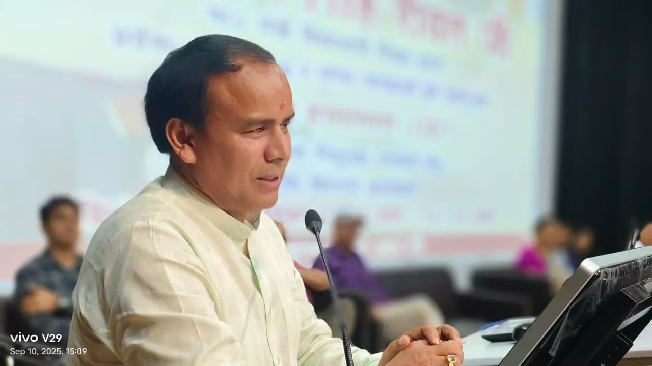 उत्तराखंड: विभाग व विद्यालयों के बीच सेतु का काम करेंगे बीआरपी व सीआरपी उत्तराखंड: विभाग व विद्यालयों के बीच सेतु का काम करेंगे बीआरपी व सीआरपी