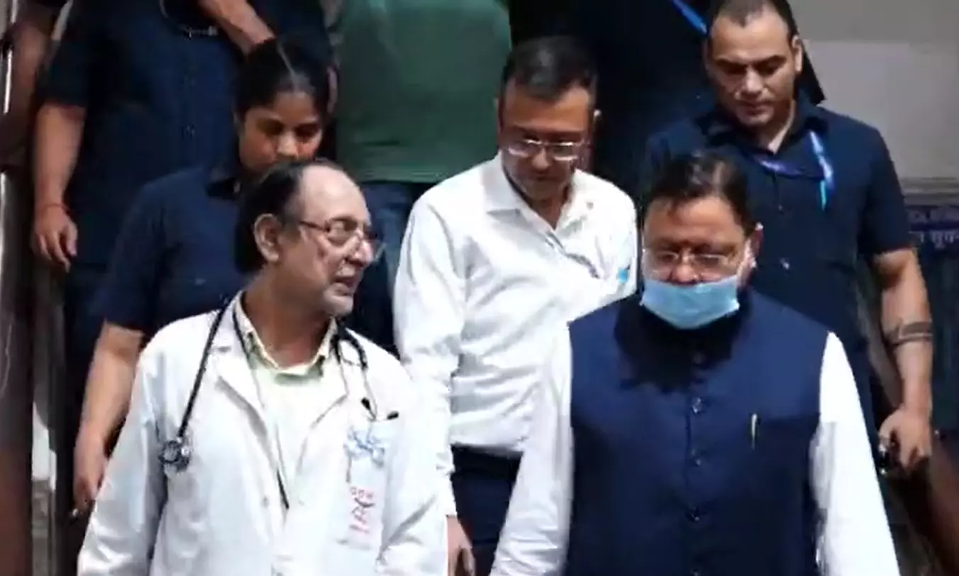मुख्यमंत्री पुष्कर सिंह धामी ने दून अस्पताल का किया औचक निरीक्षण मुख्यमंत्री पुष्कर सिंह धामी ने दून अस्पताल का किया औचक निरीक्षण