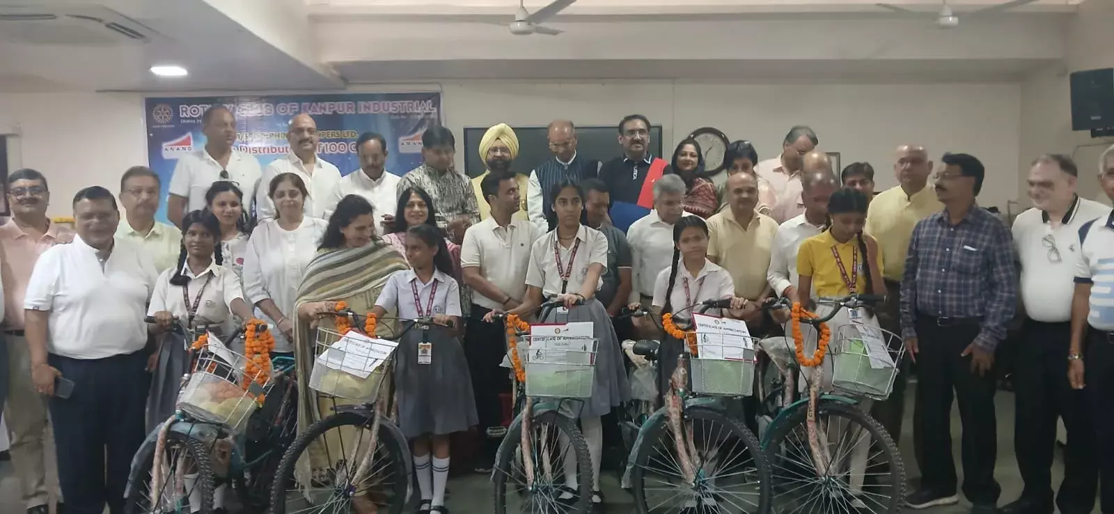 “शिक्षा केवल ज्ञान नहीं, अवसरों की समानता है” — कुलपति प्रो. विनय कुमार पाठक “शिक्षा केवल ज्ञान नहीं, अवसरों की समानता है” — कुलपति प्रो. विनय कुमार पाठक