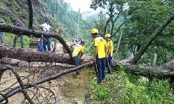उत्तराखंड: देहरादून में भारी बारिश से तबाही, राहत और बचाव कार्य तेज उत्तराखंड: देहरादून में भारी बारिश से तबाही, राहत और बचाव कार्य तेज