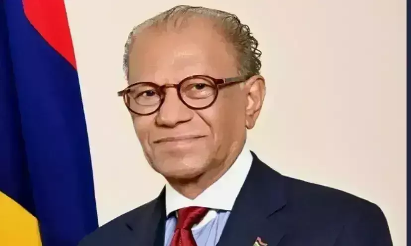 मॉरिशस के प्रधानमंत्री डॉ. नवीन चंद्र रामगुलाम तिरुपति दर्शन के बाद नई दिल्ली पहुंचे मॉरिशस के प्रधानमंत्री डॉ. नवीन चंद्र रामगुलाम तिरुपति दर्शन के बाद नई दिल्ली पहुंचे