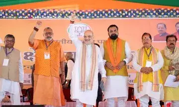 рдЕрдорд┐рдд рд╢рд╛рд╣ рдиреЗ рдкрд╛рд░реНрдЯреА рдХрд╛рд░реНрдпрдХрд░реНрддрд╛рдУрдВ рдХреЛ рджрд┐рдпрд╛ рдЬреАрдд рдХрд╛ рдордВрддреНрд░ рдЕрдорд┐рдд рд╢рд╛рд╣ рдиреЗ рдкрд╛рд░реНрдЯреА рдХрд╛рд░реНрдпрдХрд░реНрддрд╛рдУрдВ рдХреЛ рджрд┐рдпрд╛ рдЬреАрдд рдХрд╛ рдордВрддреНрд░