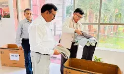भाषा विश्वविद्यालय: कुलपति और कुलसचिव ने कपड़े दान कर ‘सेवा पखवाड़ा’ अभियान को दिया प्रोत्साहन