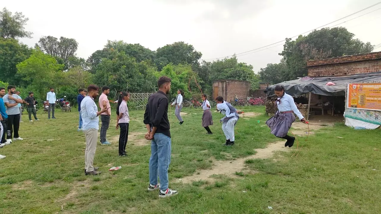 ख़्वाजा मुईनुद्दीन चिश्ती भाषा विश्वविद्यालय में पारंपरिक खेलों से सजी दीक्षोत्सव-2025 की रंगत