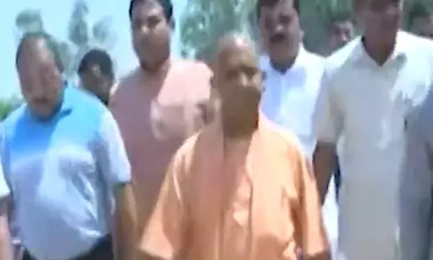 सीएम योगी आज वाराणसी के दो दिवसीय दौरे पर जाएंगे सीएम योगी आज वाराणसी के दो दिवसीय दौरे पर जाएंगे