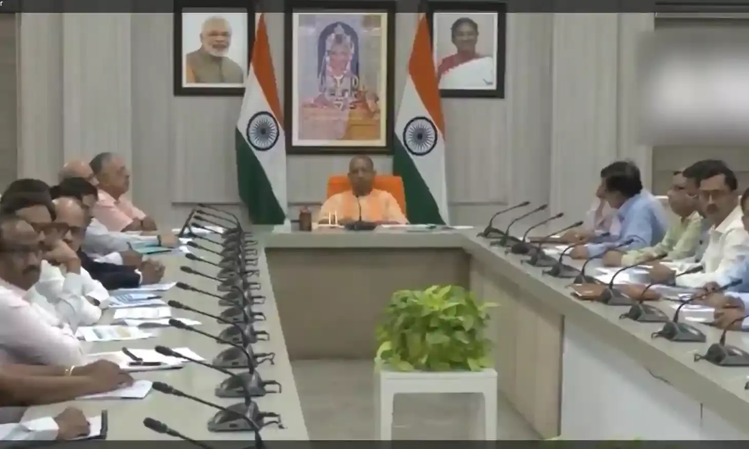 लखनऊः सीएम योगी ने की जल जीवन मिशन पर उच्चस्तरीय बैठक, स्वच्छ व अविरल गोमती के लिए ‘गोमती नदी पुनर्जीवन मिशन’ की घोषणा