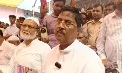 टिकट विवाद को लेकर कांग्रेस में मचा घमासान टिकट विवाद को लेकर कांग्रेस में मचा घमासान