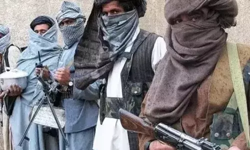 अल कायदा ने माली की राजधानी को घेरा, कब्जे की आशंका, आतंकी हिंसा बढ़ी अल कायदा ने माली की राजधानी को घेरा, कब्जे की आशंका, आतंकी हिंसा बढ़ी