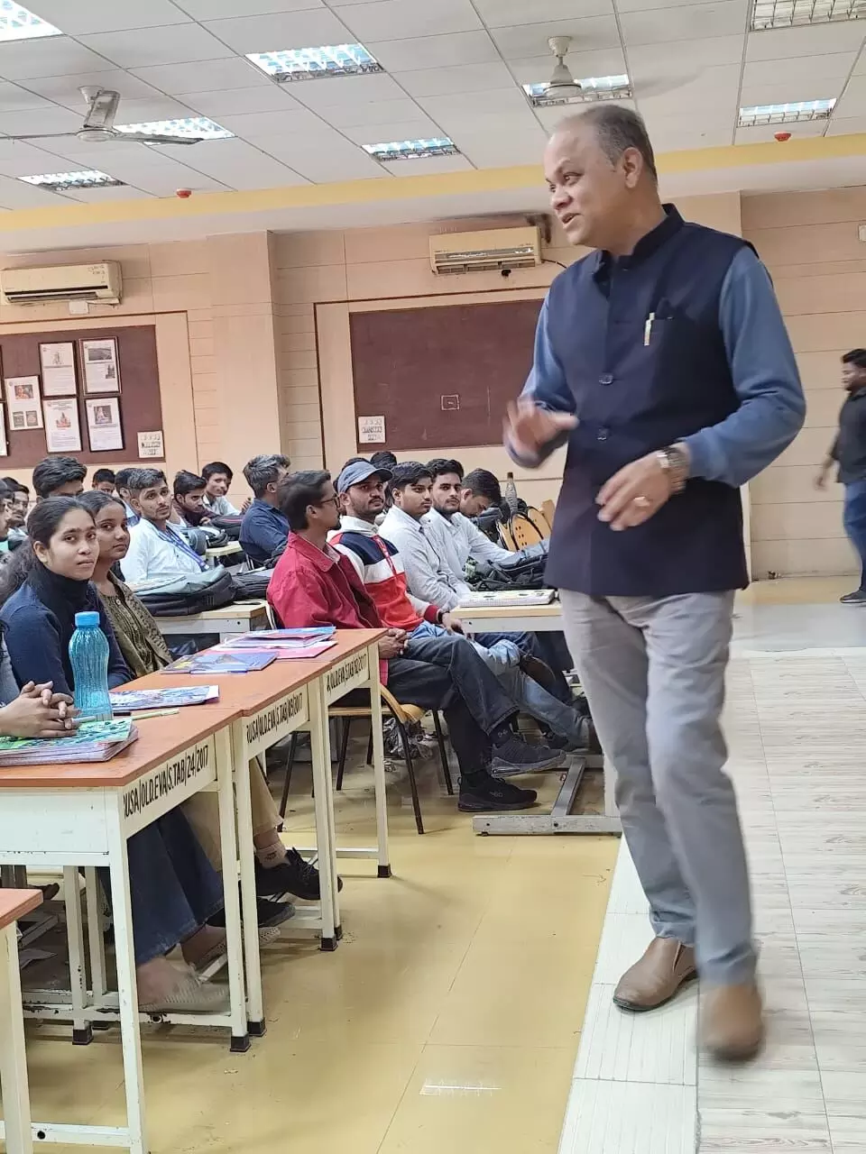 छत्रपति शाहू जी महाराज विश्वविद्यालय में मानवीय मूल्य पर विद्यार्थियों का एक सत्र आयोजित