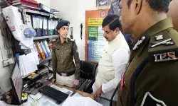 भोपाल- मुख्यमंत्री डॉ. यादव ने एमजी रोड़ थाने का किया औचक निरीक्षण भोपाल- मुख्यमंत्री डॉ. यादव ने एमजी रोड़ थाने का किया औचक निरीक्षण
