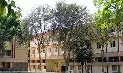 рдЕрд▓-рдлрд╝рд▓рд╛рд╣ рд╡рд┐рд╢реНрд╡рд╡рд┐рджреНрдпрд╛рд▓рдп рдХреЗ рдУрдЦрд▓рд╛ рдСрдлрд┐рд╕ рдкрд░ рдЫрд╛рдкреЗрдорд╛рд░реА рдЕрд▓-рдлрд╝рд▓рд╛рд╣ рд╡рд┐рд╢реНрд╡рд╡рд┐рджреНрдпрд╛рд▓рдп рдХреЗ рдУрдЦрд▓рд╛ рдСрдлрд┐рд╕ рдкрд░ рдЫрд╛рдкреЗрдорд╛рд░реА