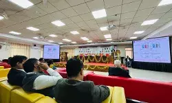 рднрд╛рд╖рд╛ рд╡рд┐рд╢реНрд╡рд╡рд┐рджреНрдпрд╛рд▓рдп: рдЕрдВрддрд░рд░рд╛рд╖реНрдЯреНрд░реАрдп рдлрд╛рд░реНрдореЗрд╕реА рд╕рдореНрдореЗрд▓рди ICD5тАУ2025 рдореЗрдВ рд╡реИрд╢реНрд╡рд┐рдХ рд╡реИрдЬреНрдЮрд╛рдирд┐рдХреЛрдВ рдХреА рднрд╛рдЧреАрджрд╛рд░реА, рдкрд╛рдБрдЪ рддрдХрдиреАрдХреА рд╕рддреНрд░реЛрдВ рдореЗрдВ рд╢реЛрдз рдФрд░ рдирд╡рд╛рдЪрд╛рд░ рдкрд░ рд╣реБрдИ рд╡рд┐рд╕реНрддреГрдд рдЪрд░реНрдЪрд╛ рднрд╛рд╖рд╛ рд╡рд┐рд╢реНрд╡рд╡рд┐рджреНрдпрд╛рд▓рдп: рдЕрдВрддрд░рд░рд╛рд╖реНрдЯреНрд░реАрдп рдлрд╛рд░реНрдореЗрд╕реА рд╕рдореНрдореЗрд▓рди ICD5тАУ2025 рдореЗрдВ рд╡реИрд╢реНрд╡рд┐рдХ рд╡реИрдЬреНрдЮрд╛рдирд┐рдХреЛрдВ рдХреА рднрд╛рдЧреАрджрд╛рд░реА, рдкрд╛рдБрдЪ рддрдХрдиреАрдХреА рд╕рддреНрд░реЛрдВ рдореЗрдВ рд╢реЛрдз рдФрд░ рдирд╡рд╛рдЪрд╛рд░ рдкрд░ рд╣реБрдИ рд╡рд┐рд╕реНрддреГрдд рдЪрд░реНрдЪрд╛