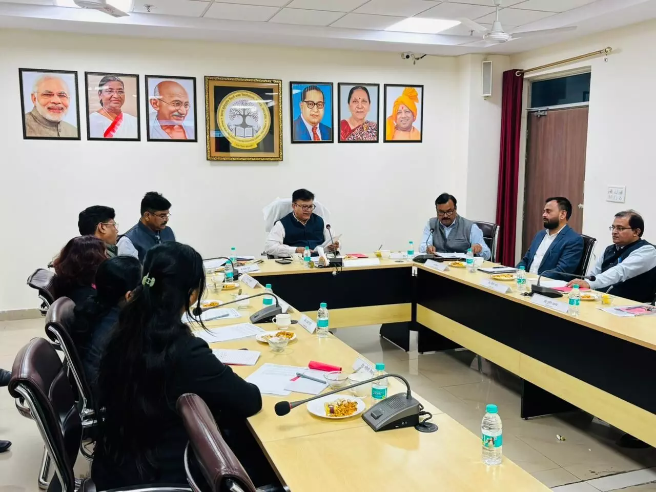 भाषा विश्वविद्यालय में कार्य परिषद् की आकस्मिक बैठक आयोजित, भर्ती प्रक्रिया शीघ्र