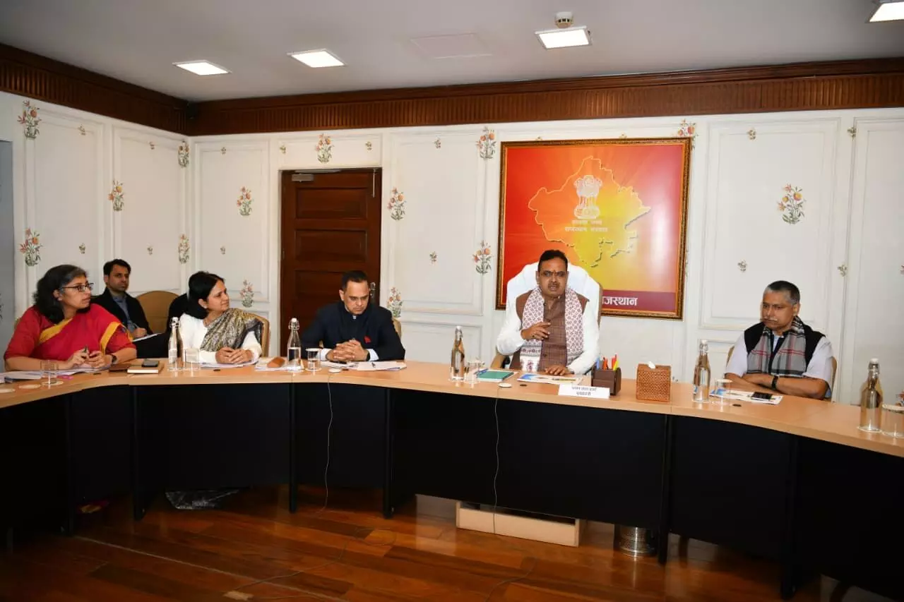 मुख्यमंत्री भजनलाल शर्मा ने उर्वरकों की कालाबाजारी और अवैध भंडारण के खिलाफ सख्त कार्रवाई के निर्देश दिये मुख्यमंत्री भजनलाल शर्मा ने उर्वरकों की कालाबाजारी और अवैध भंडारण के खिलाफ सख्त कार्रवाई के निर्देश दिये