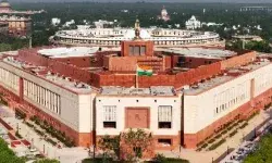 संसद का शीतकालीन सत्र आज से शुरू, लोकसभा में पेश होंगे अहम विधेयक