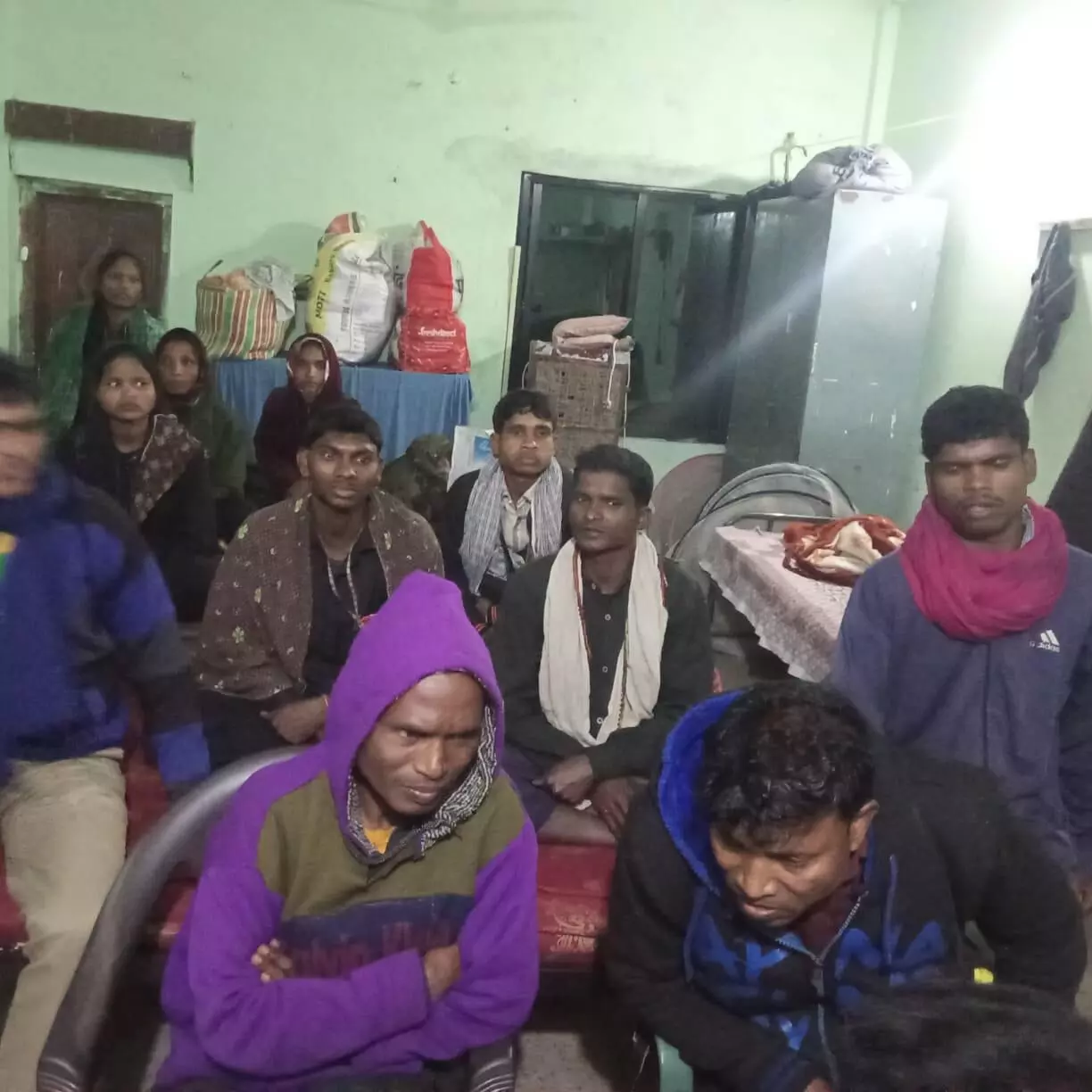 सुरक्षाबलों को बड़ी कामयाबी, 10 नक्सलियों ने किया सरेंडर सुरक्षाबलों को बड़ी कामयाबी, 10 नक्सलियों ने किया सरेंडर