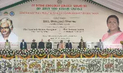 राष्ट्रपति द्रौपदी मुर्मु ओलचिकी लिपी के शताब्दी वर्ष समारोह में हुईं शामिल