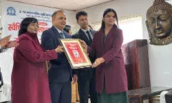 भाषा विश्वविद्यालय: रक्तदान व मानवीय सेवा में उल्लेखनीय योगदान के लिए डॉ. नलिनी मिश्रा सम्मानित