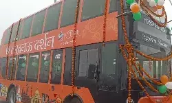 लखनऊ में पर्यटकों के लिए नई इलेक्ट्रिक डबल डेकर बस की शुरुआत