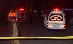 पाकिस्तान: कराची के शॉपिंग मॉल में भीषण आग, 10 की मौत, 60 लापता