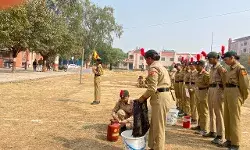 भाषा विश्वविद्यालय: नेताजी सुभाष चंद्र बोस जयंती पर परिसर में एनसीसी 20 गर्ल्स बटालियन द्वारा मॉक ड्रिल का आयोजन