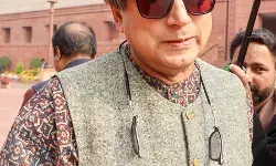 कांग्रेस से दूरी बना रहे शशि थरूर, पार्टी की मीटिंग में नहीं हुए शामिल