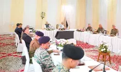 рдЧреГрд╣рдордВрддреНрд░реА рдиреЗ рд╕реБрд░рдХреНрд╖рд╛ рдмрд▓реЛрдВ рдХреЛ рджрд┐рдП рдорд┐рд╢рди рдореЛрдб рдЬрд╛рд░реА рд░рдЦрдиреЗ рдХреЗ рдирд┐рд░реНрджреЗрд╢ рдЧреГрд╣рдордВрддреНрд░реА рдиреЗ рд╕реБрд░рдХреНрд╖рд╛ рдмрд▓реЛрдВ рдХреЛ рджрд┐рдП рдорд┐рд╢рди рдореЛрдб рдЬрд╛рд░реА рд░рдЦрдиреЗ рдХреЗ рдирд┐рд░реНрджреЗрд╢