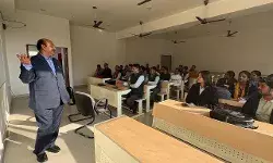 * प्रोफेसर रजनीकांत पांडेय ने दिया राजनीति विज्ञान विभाग में शोध पद्धति और कृत्रिम बुद्धिमत्ता पर विचारोत्तेजक व्याख्यान * * प्रोफेसर रजनीकांत पांडेय ने दिया राजनीति विज्ञान विभाग में शोध पद्धति और कृत्रिम बुद्धिमत्ता पर विचारोत्तेजक व्याख्यान *