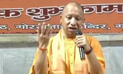 मथुरा में सीएम योगी की ब्रज विकास परिषद बैठक, अवैध कब्जों पर सख्त कार्रवाई के दिये निर्देश