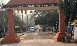 अमृत भारत योजना के तहत आकर्षक बन रहा साँची रेलवे स्टेशन अमृत भारत योजना के तहत आकर्षक बन रहा साँची रेलवे स्टेशन